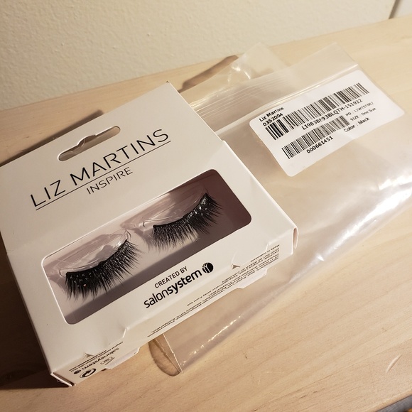 Liz Martins UK Inspired Lash w/ Glitters - Picture 2 of 5